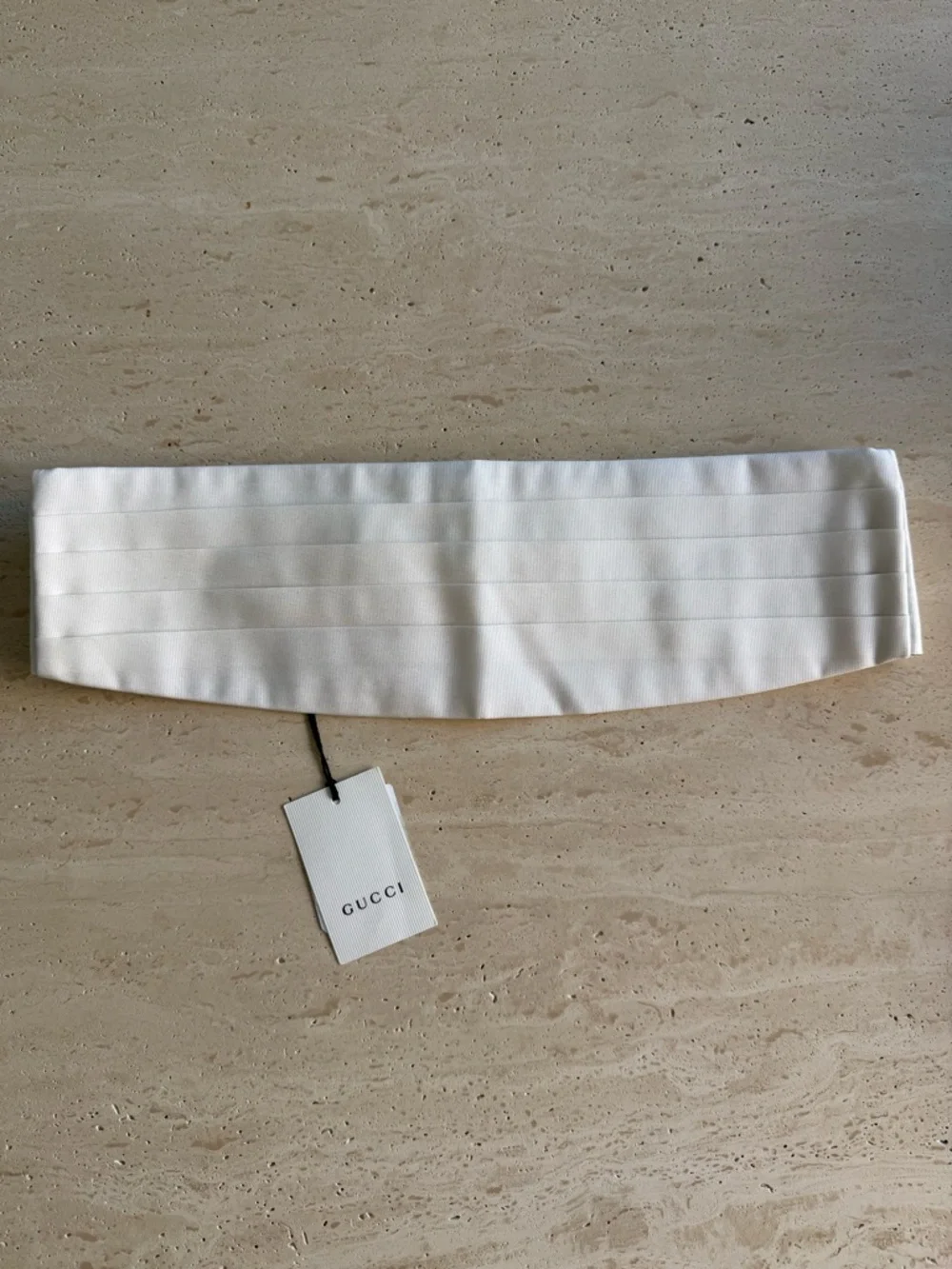NWT GUCCI SiILK WHITE CUMMERBUND ADJUSTABLE Sz: L